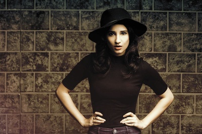 雅夏维尼·达亚玛的写真