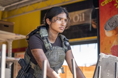 瓦拉达·塞图的写真-《Strike Back 》s08e...