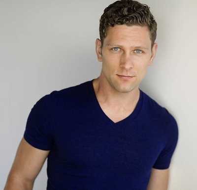 科迪·雷·汤普森的写真