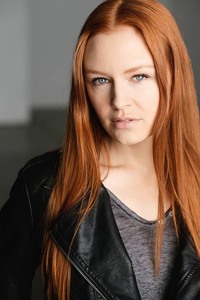 克莱尔·奥康纳的写真