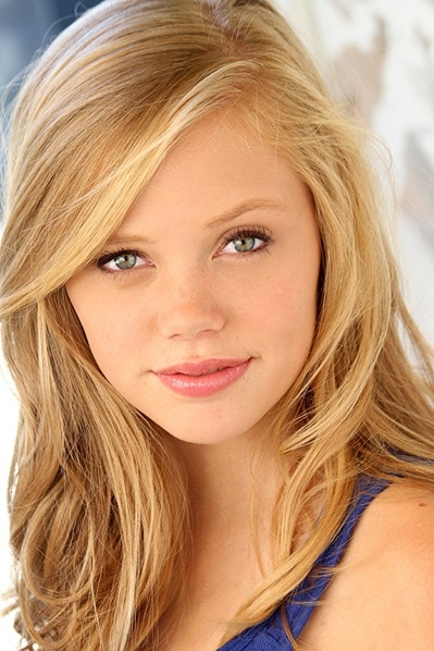 安娜丽莎·科克伦的写真