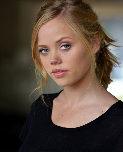 安娜丽莎·科克伦的写真