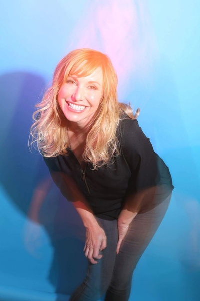 卡莉·拜伦的写真