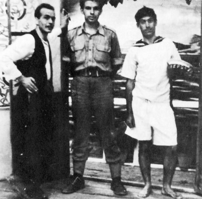 尼科斯·孔杜洛斯的写真