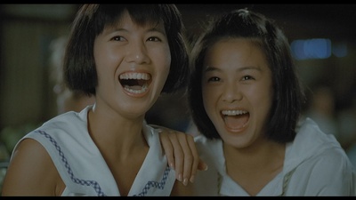 余倩雯的写真-《安樂戰場》