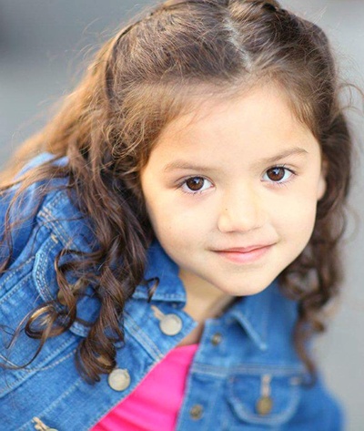 杰妮-琳恩·金辰的写真