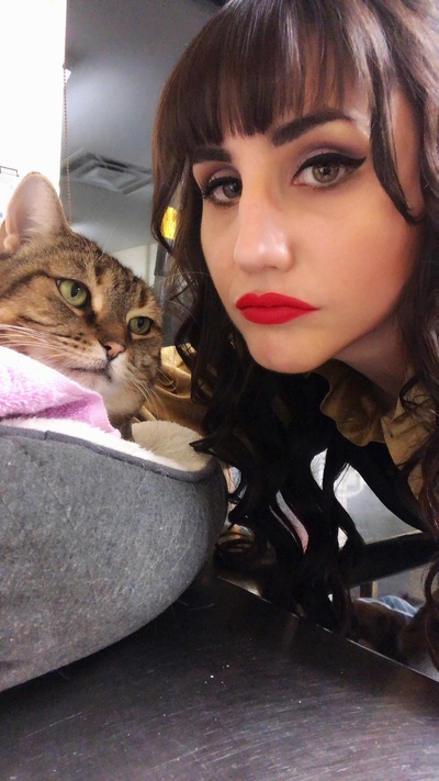 娜塔希亚·德米特里厄斯的写真-毛可爱到爆炸