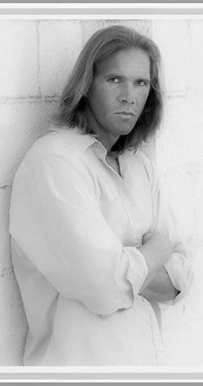 马克·卡西米尔·戴妮奇斯的写真