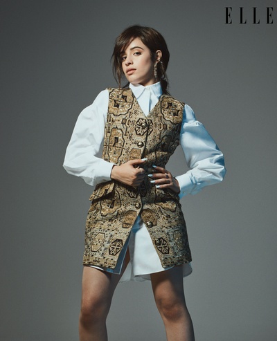 卡米拉·卡贝洛的写真