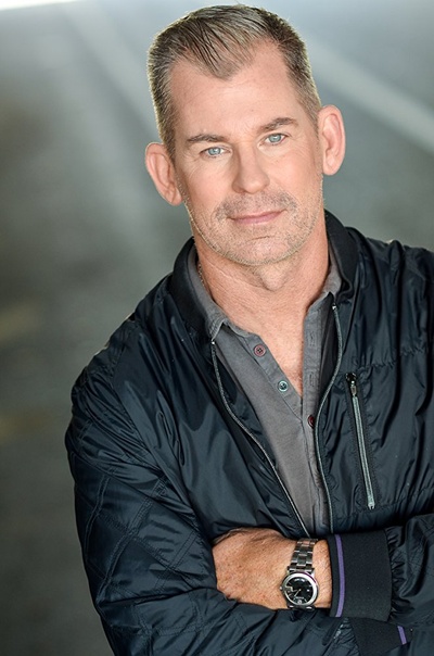 皮特·穆尔尼克的写真