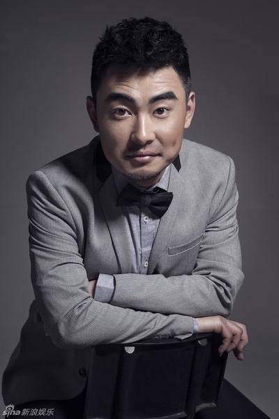 齐峰的写真-齐峰俏皮写真帅气十足