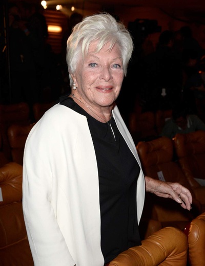 丽娜·雷诺的写真