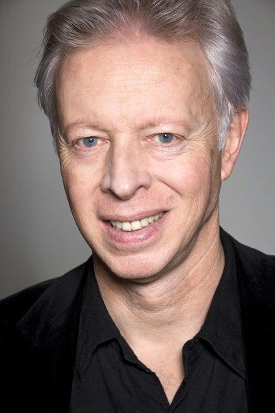 菲利普·李·古伊的写真