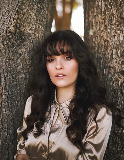 塔丽亚·杰德·霍尔特的写真