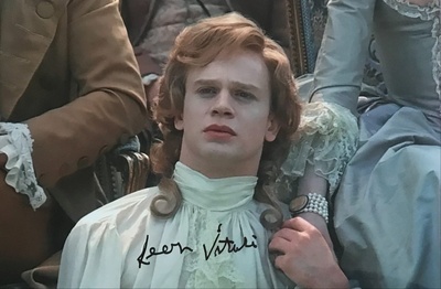 利昂·维塔利的写真