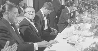 乔治·伯恩斯的写真