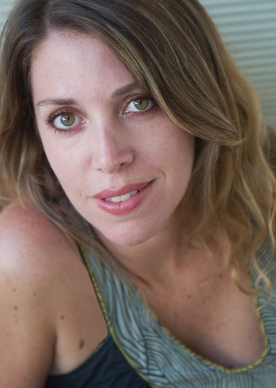 卢西娅·普恩佐的写真