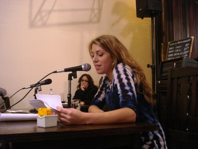 卢西娅·普恩佐的写真