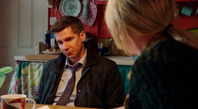 卡尔·戴维斯的写真-2016《幸福谷》S02