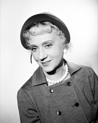 丹尼丝·格雷的写真