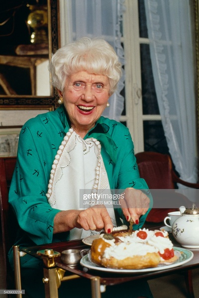 丹尼丝·格雷的写真