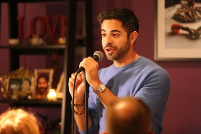 萨特亚·布哈巴哈的写真-Satya Bhabha