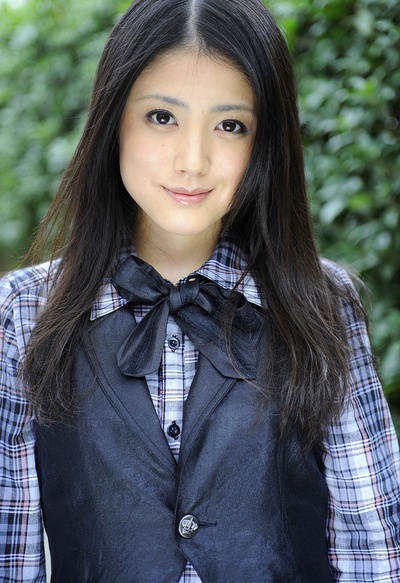 飞鸟伊央的写真