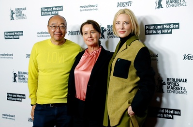 托尼·艾尔斯的写真