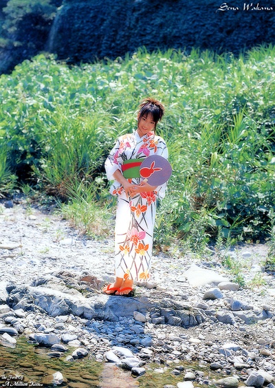 若菜濑奈的写真