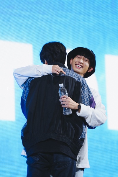 瓦奇拉维·让维瓦的写真