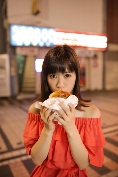 生田衣梨奈的写真