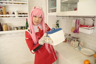 美谷朱里的写真-美谷朱里