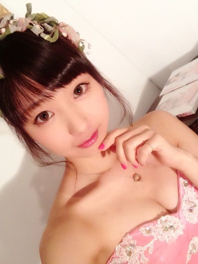 丸果尻优子的写真