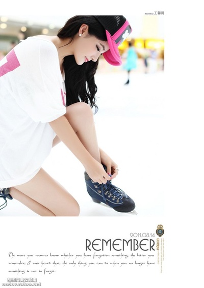 王馨漪的写真-侧影