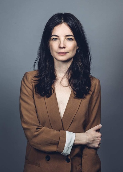 路易丝·彼得霍夫的写真