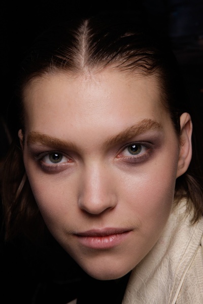 艾利桑娜·缪斯的写真