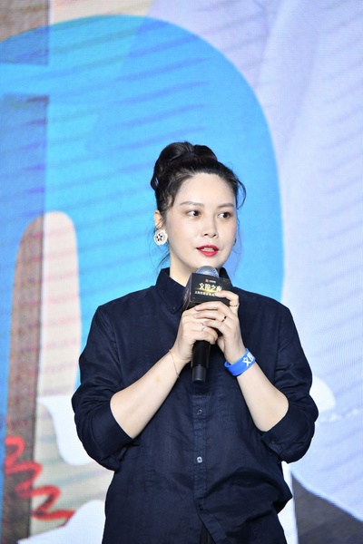 花明的写真-花明导演·上海电影节...