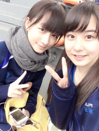 布施柚乃的写真-旁边这个好漂亮！！