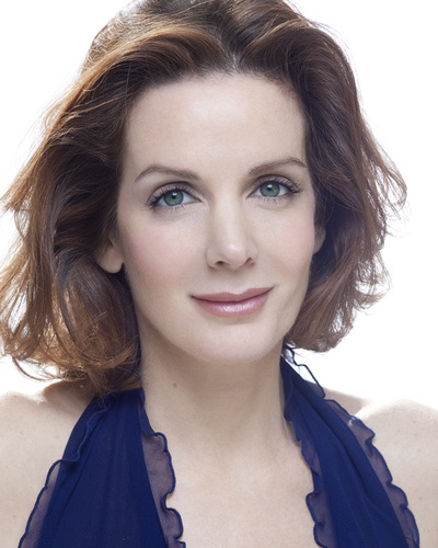 埃莱娜·卡多纳的写真