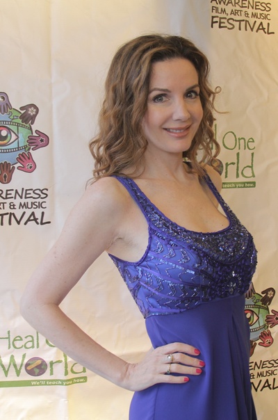 埃莱娜·卡多纳的写真