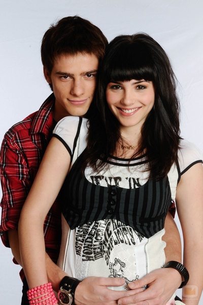 安德烈娅·杜罗的写真-来自贴吧