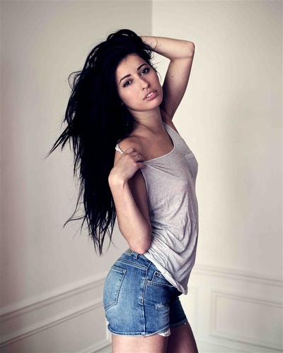 芭娅·莱哈兹的写真