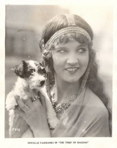 Julanne Johnston的写真