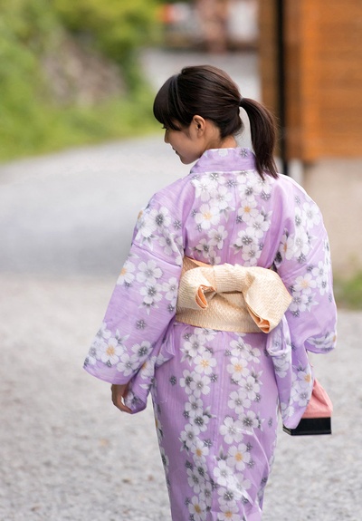 有本纱世的写真