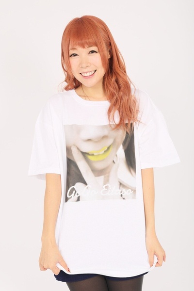 成瀬瑛美的写真