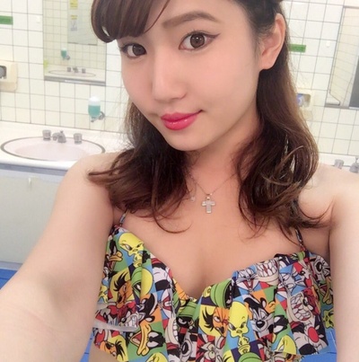 绪方友莉奈的写真