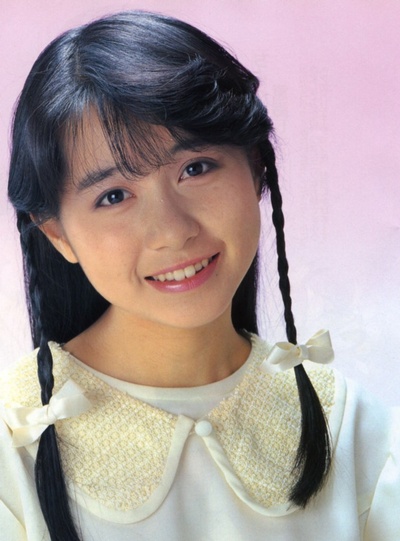 岩井由纪子的写真