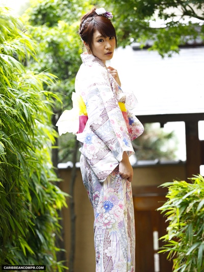 筱田凉花的写真