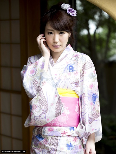 筱田凉花的写真