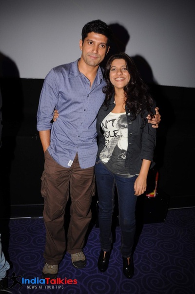 卓娅·阿赫塔尔的写真